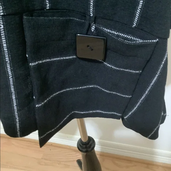 ari mills Top - Picture 6 of 9